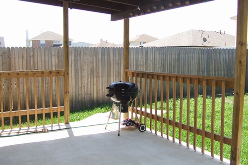 covered patio looking the other direction