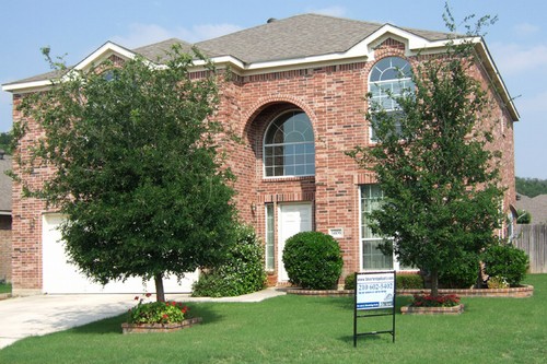 silver charm is in the sheltered vallley of churchill estates