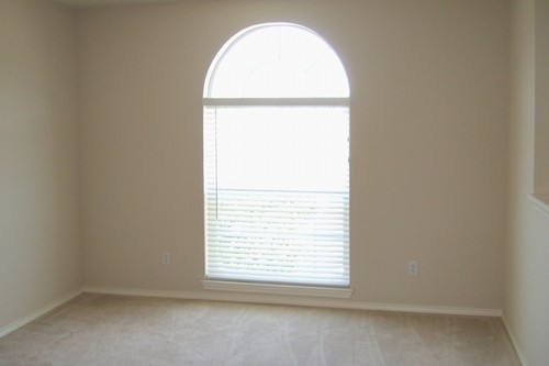 loft space can be play room or study/office